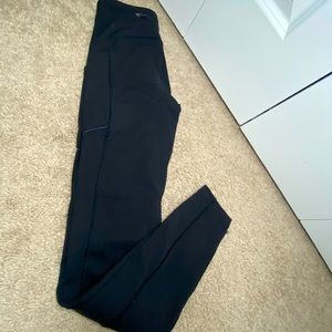 Black Lululemon Speed Up Leggings